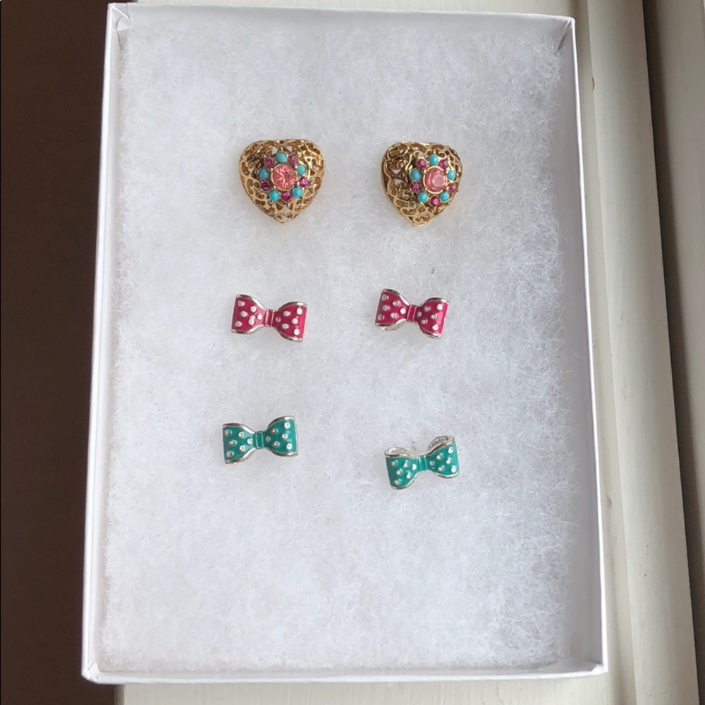 3 pair girls earrings
